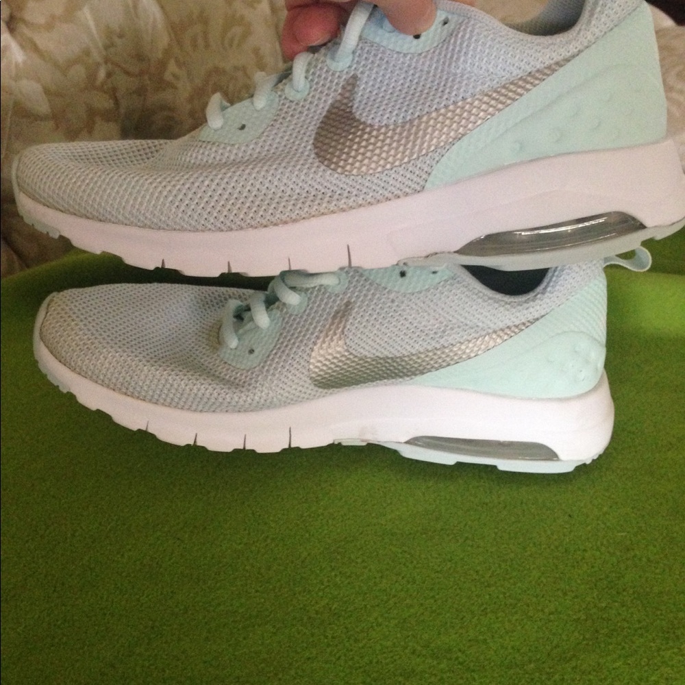 Nike Air running sneakers 9.5